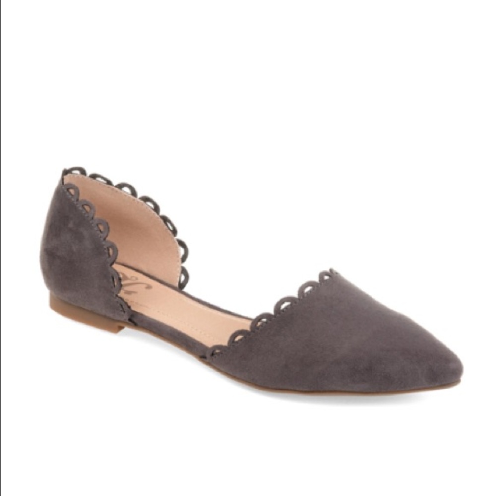 Journee Collection Gray Scalloped Pointed-Toe D'Orsay Flats